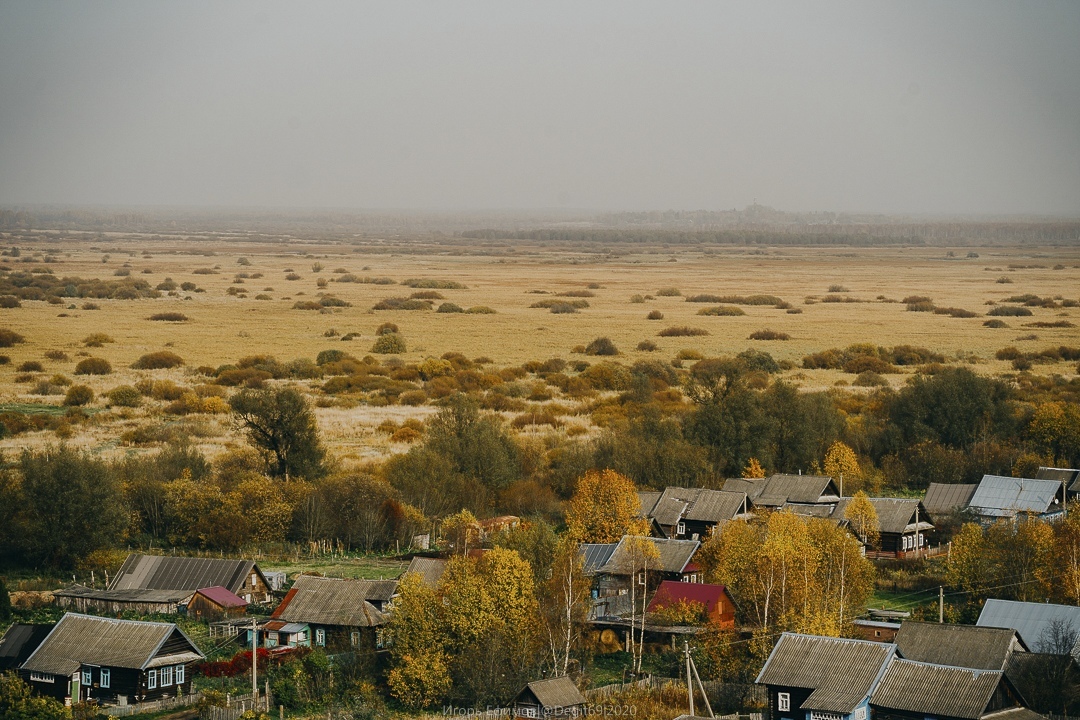 Тверской фотограф поделился кадрами золотой осени в Бежецком районе