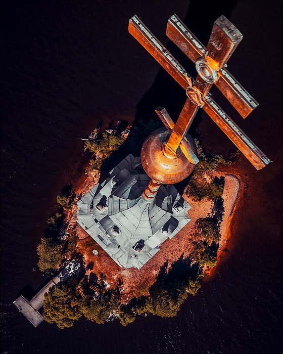 Турецкий фотограф снял калязинскую колокольню с необычного ракурса