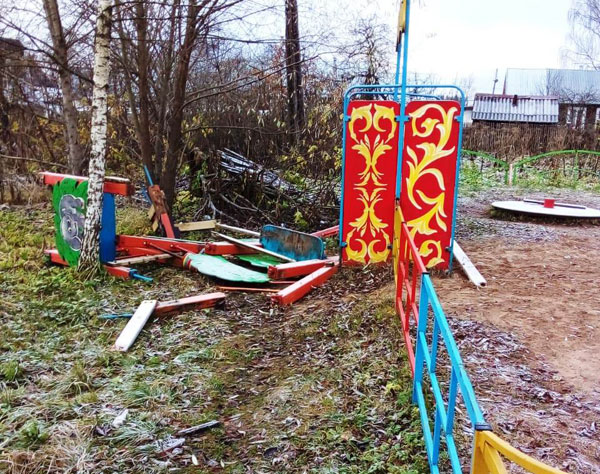 После акта вандализма в Бологое администрация обратилась к жителям После акта вандализма в Бологое администрация обратилась к жителям