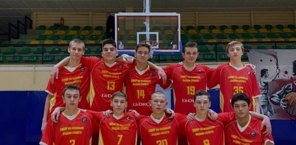 Тверские юниоры одержали первую победу на Первенстве России по баскетболу Тверские юниоры одержали первую победу на Первенстве России по баскетболу