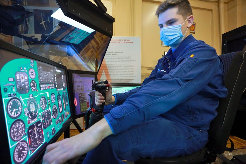 Летчики ленинградской армии ВВС и ПВО прибыли в Тверь для тренировок