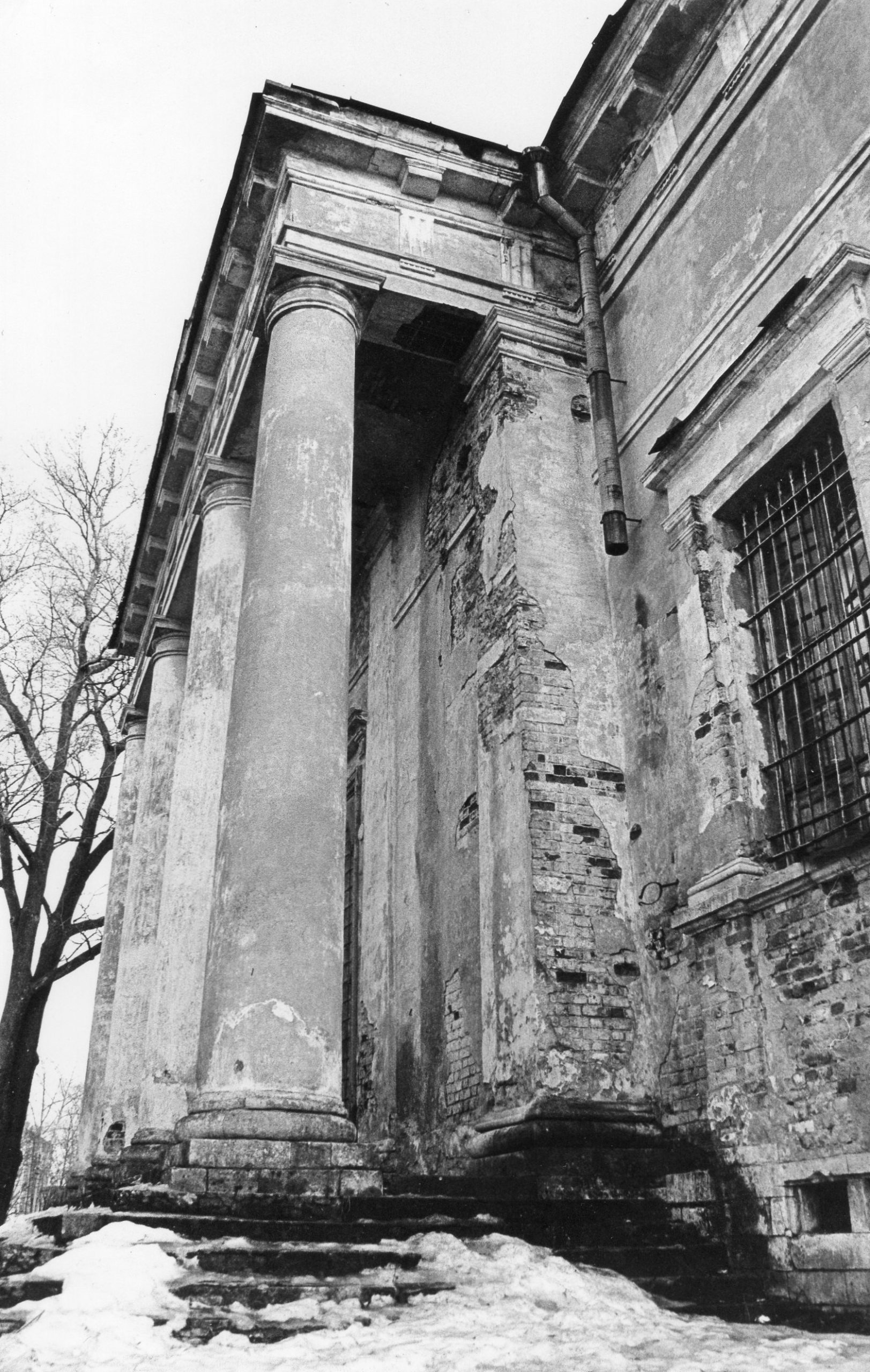 Фотолента "Тверьлайф": красота в камне и символы эпохи