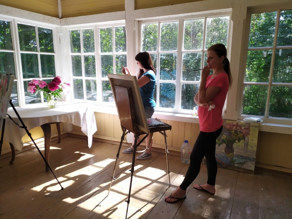 В Тверском музейно-выставочном центре пройдет выставка работ преподавателей художественной школы имени Серова В Тверском музейно-выставочном центре пройдет выставка работ преподавателей художественной школы имени Серова