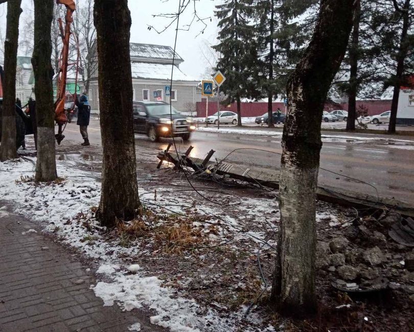 В сеть попала запись ДТП в районе Тверской области В сеть попала запись ДТП в районе Тверской области