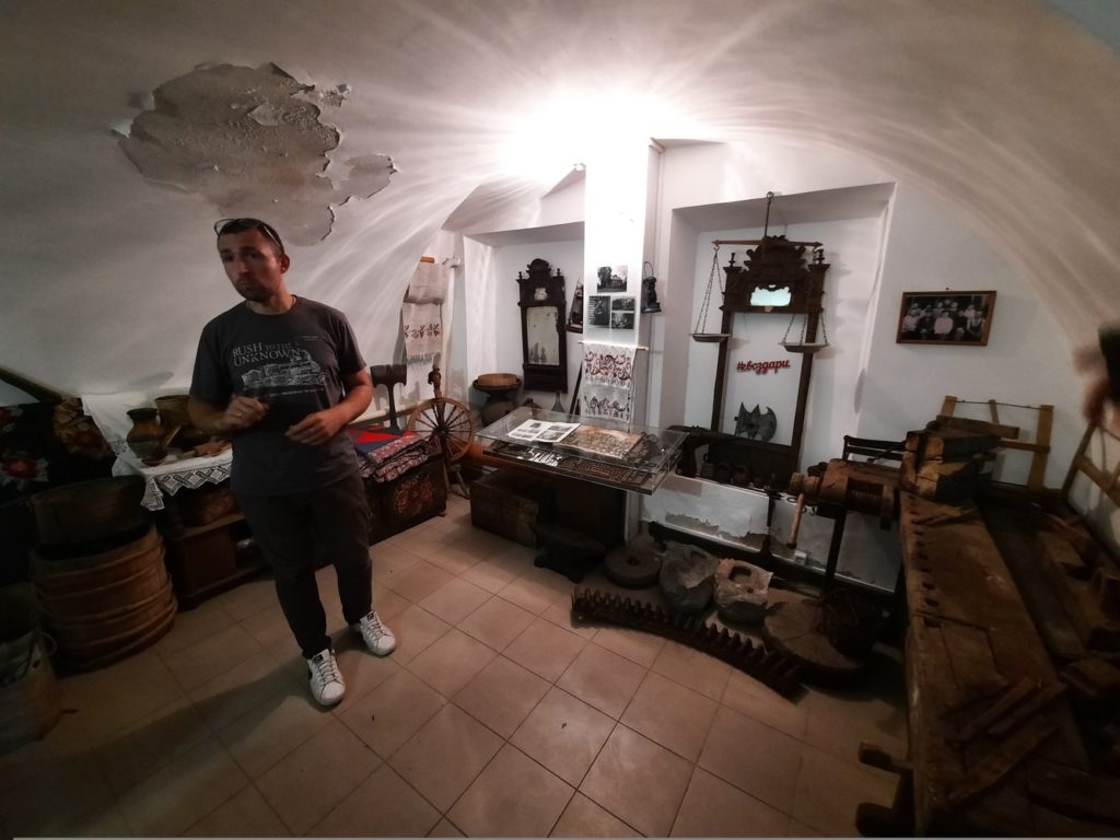 Любителей старины приглашают "задонатить" музею гвоздарей в Тверской области