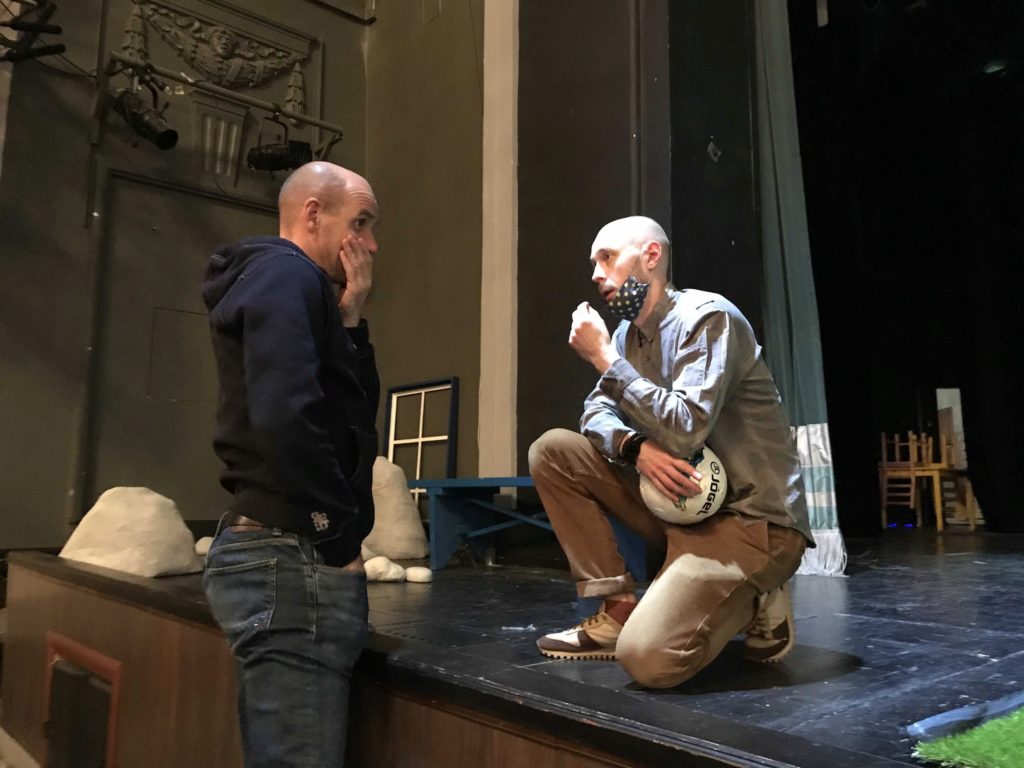 Появились фото с премьерного спектакля "Вратарь и море" в Тверском ТЮЗе Появились фото с премьерного спектакля "Вратарь и море" в Тверском ТЮЗе