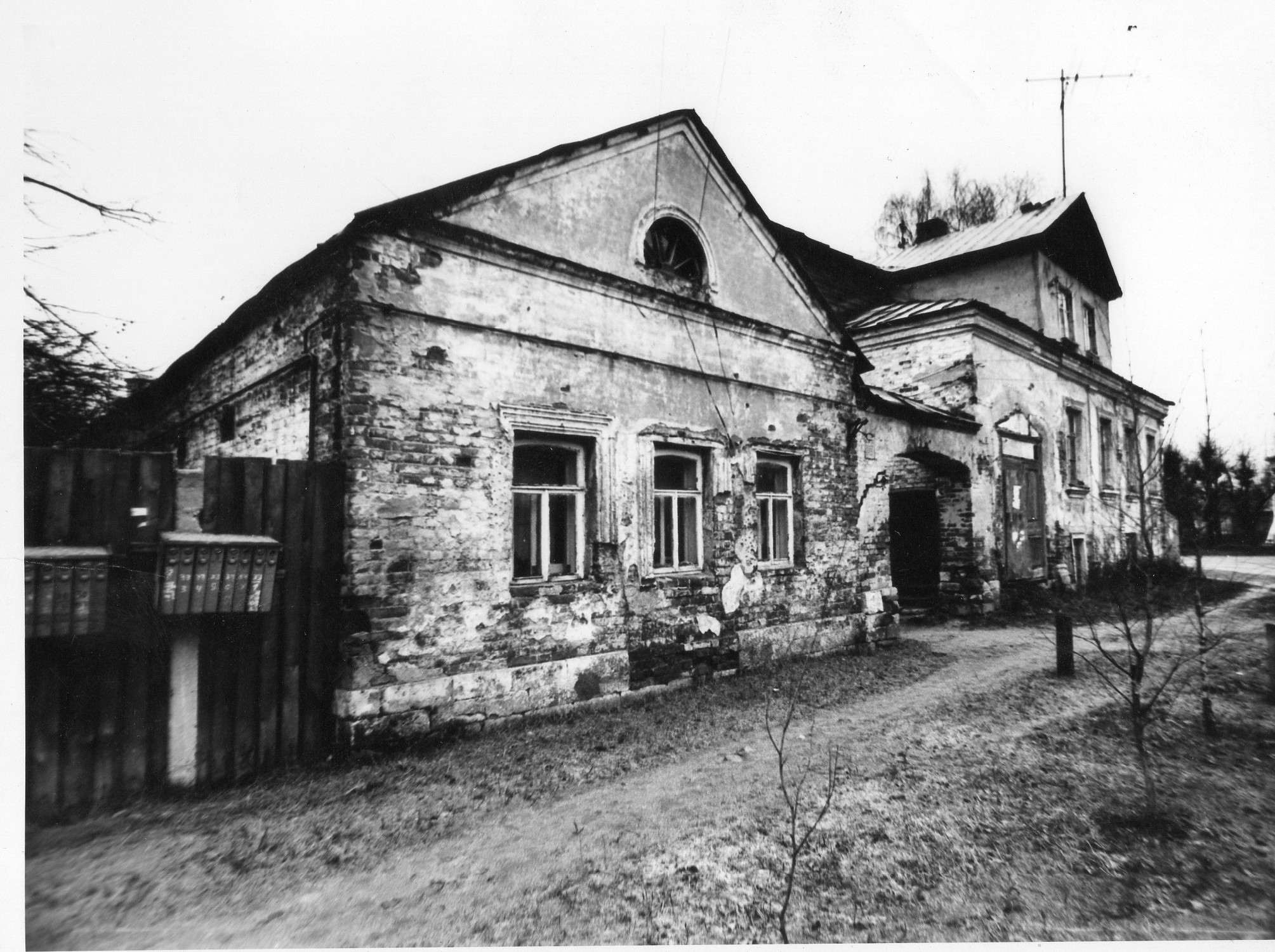 Фотолента "Тверьлайф": урбанистические пейзажи и сельские пасторали