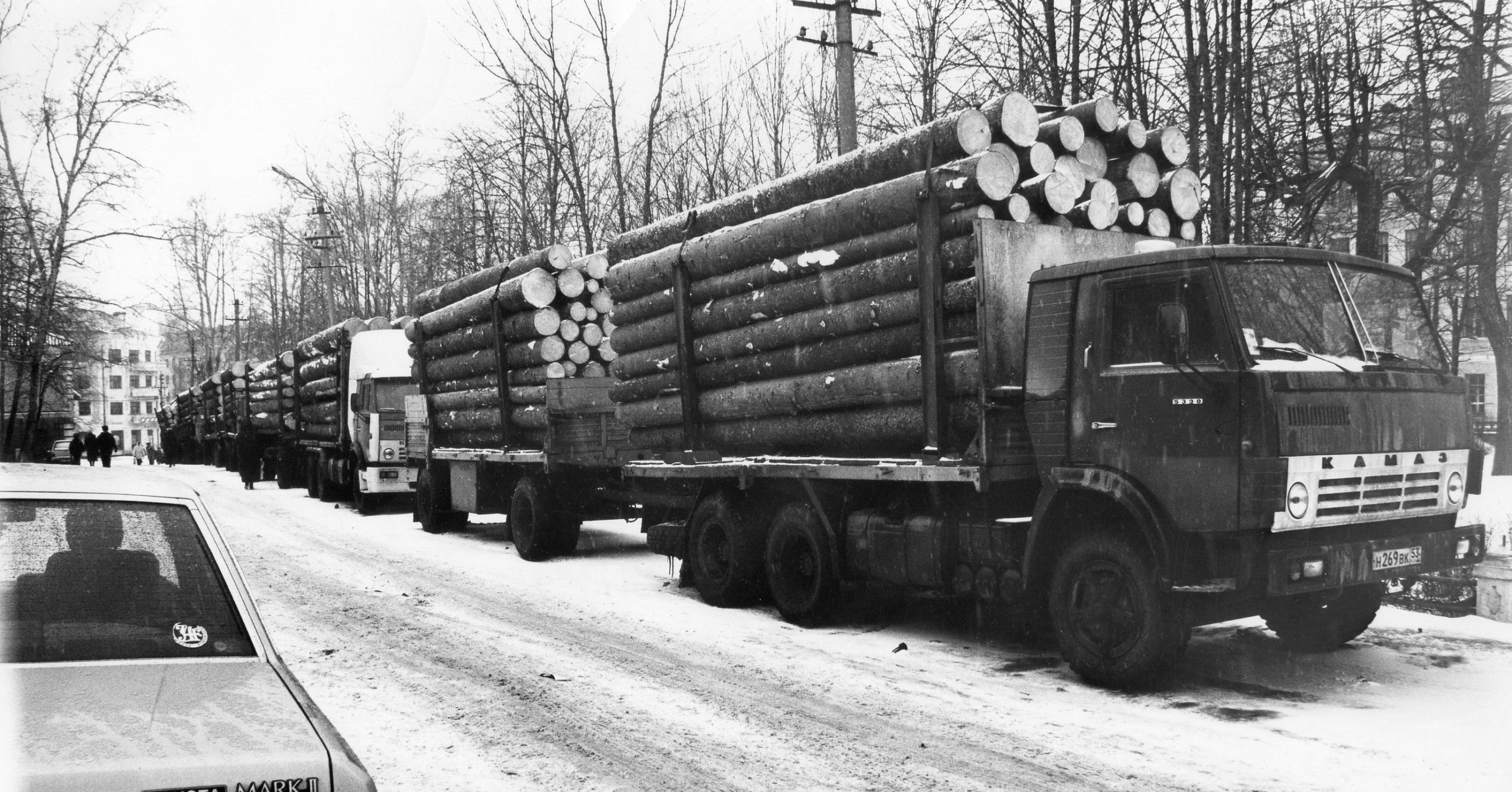 Фотолента "Тверьлайф": трудовой подвиг на архивных снимках