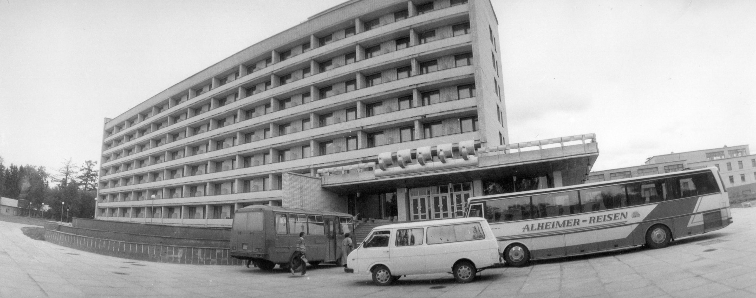 Фотолента "Тверьлайф": урбанистические пейзажи и сельские пасторали