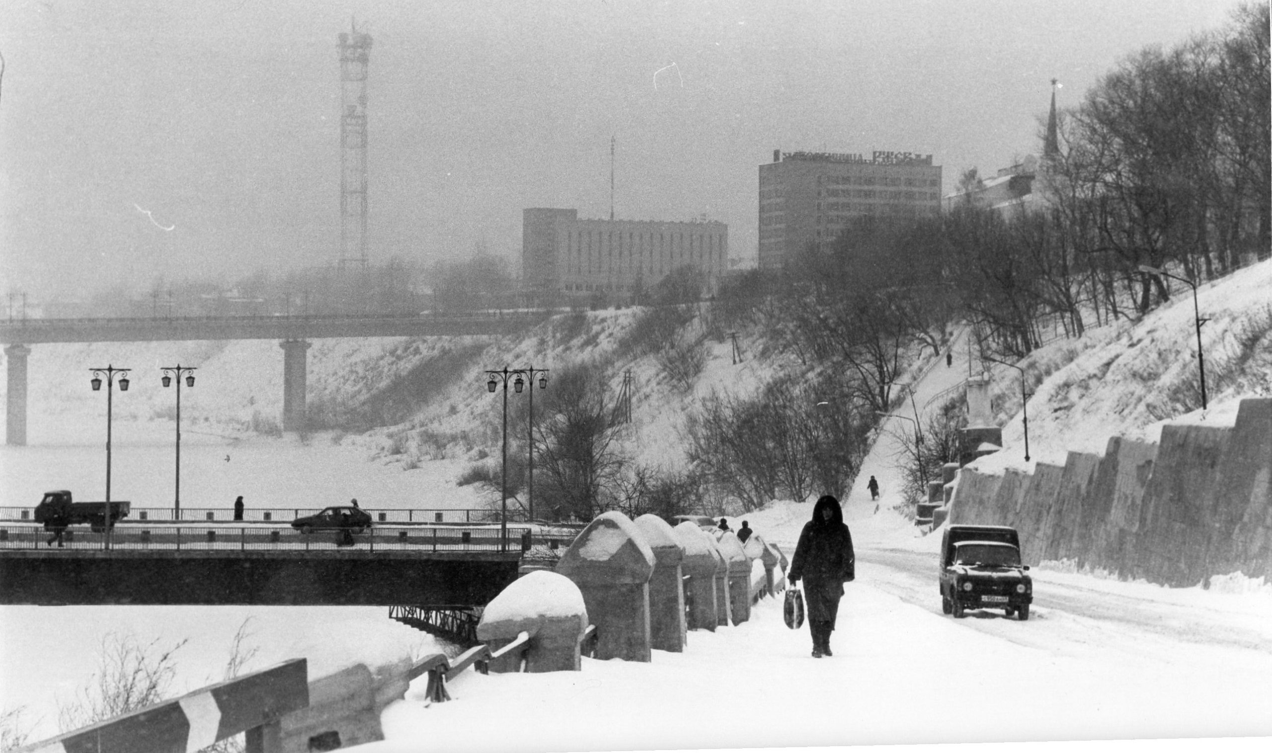 Фотолента "Тверьлайф": урбанистические пейзажи и сельские пасторали