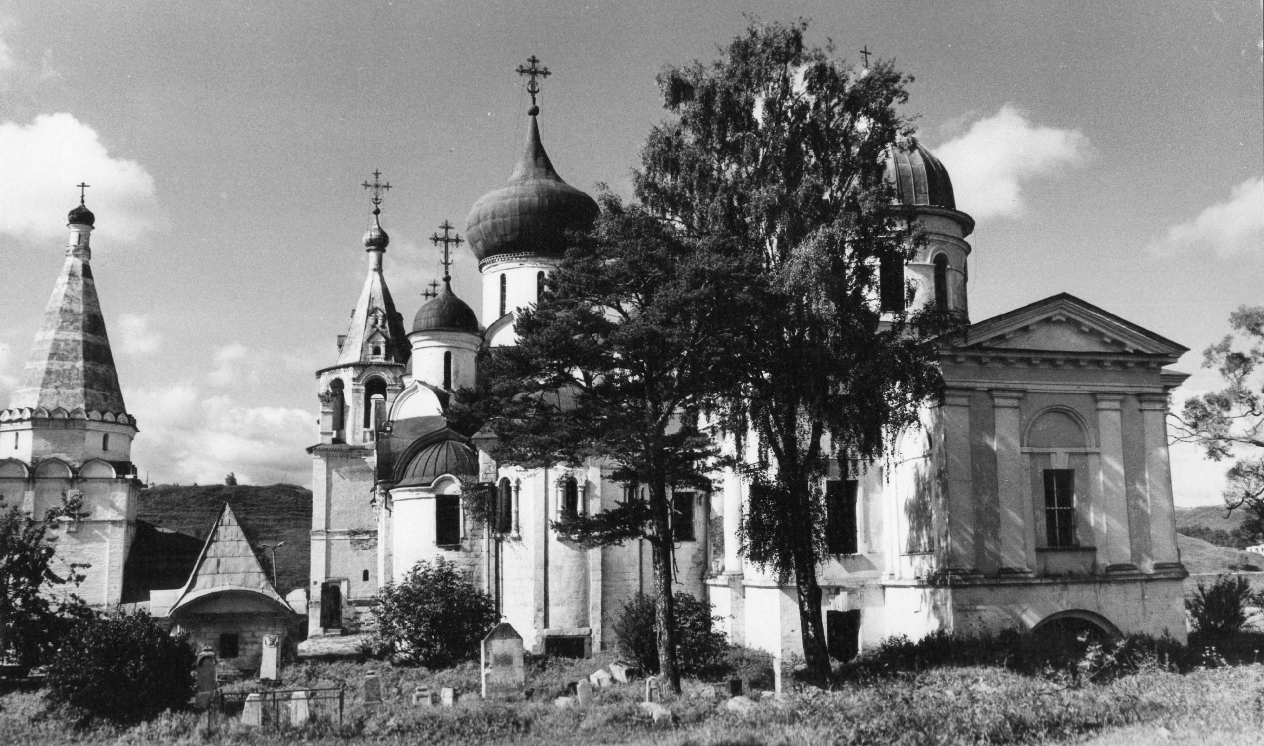 Фотолента "Тверьлайф": красота в камне и символы эпохи