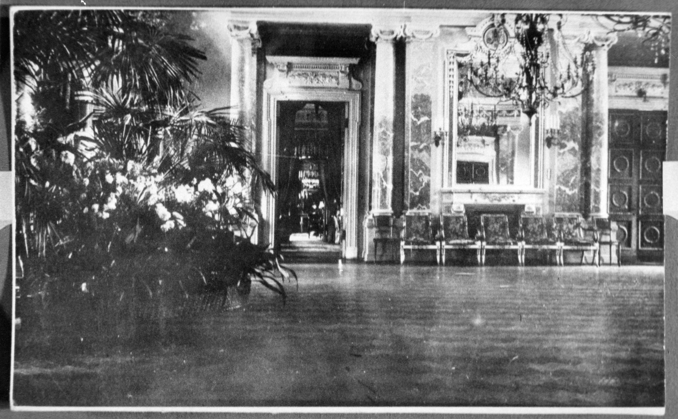 Фотолента "Тверьлайф": красота в камне и символы эпохи