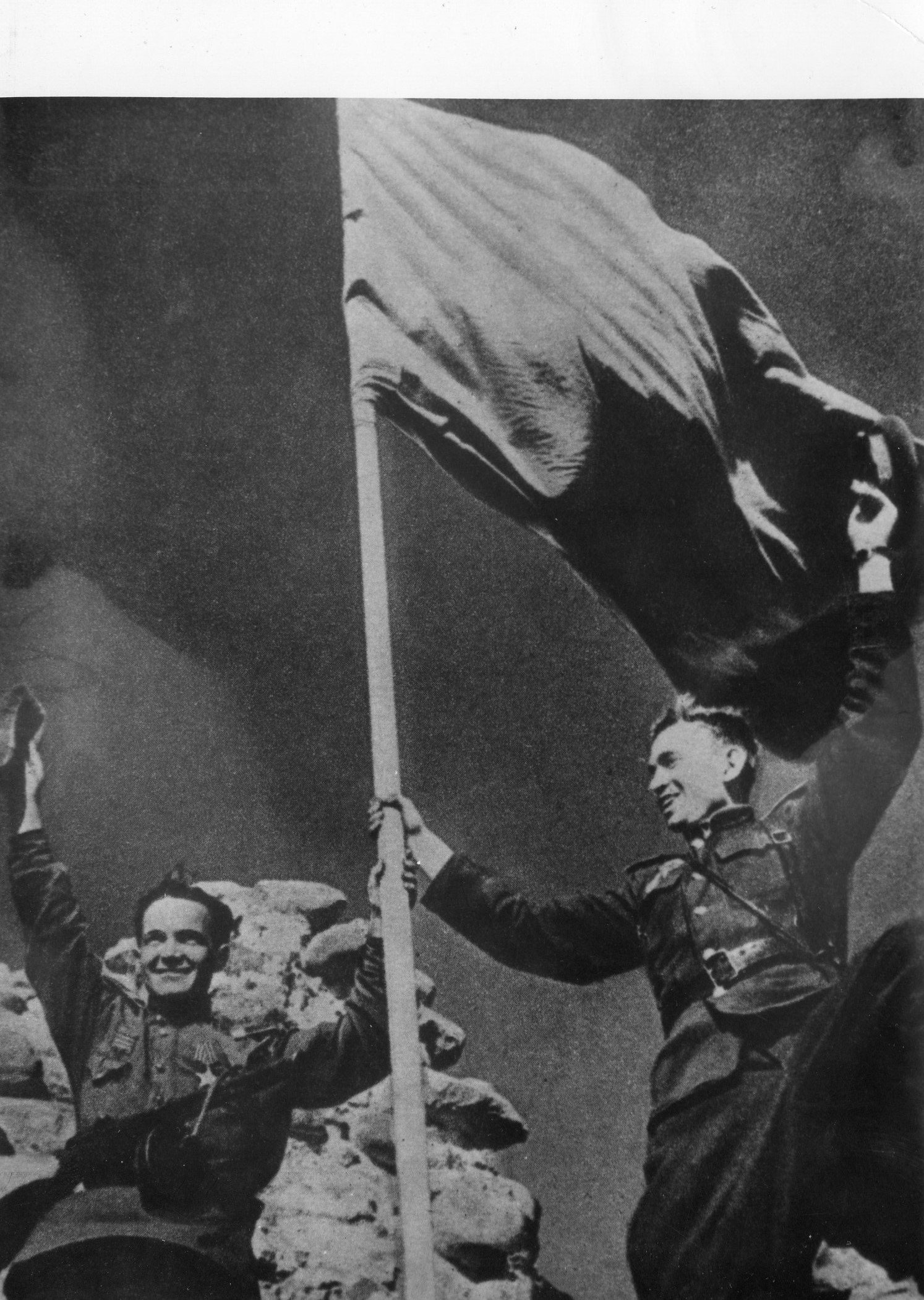 Фотолента “Тверьлайф”: архивные фото защитников земли тверской