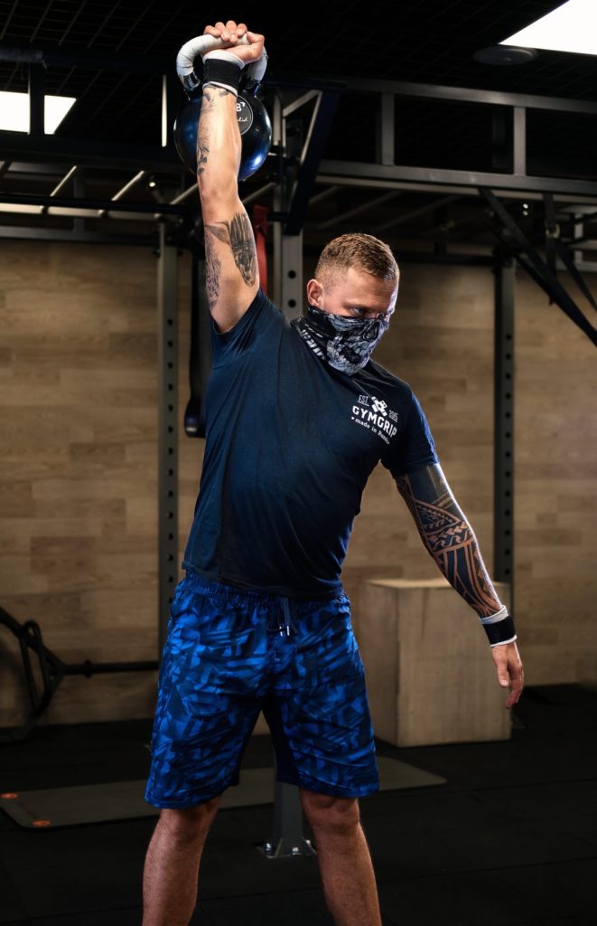 Антон Царьков: лучше носить маску, чем угодить в новый карантин