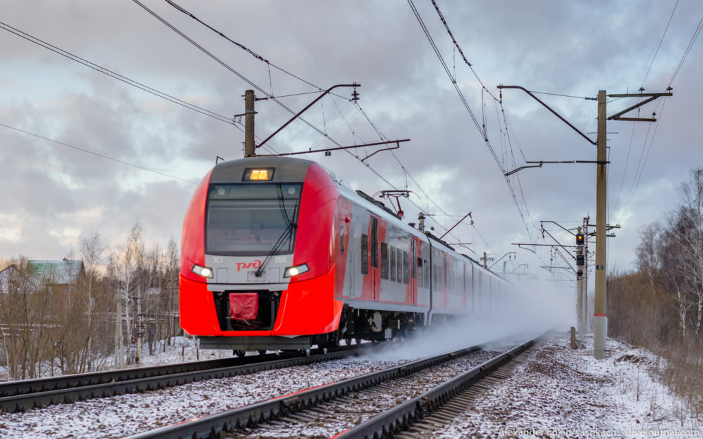 Контролер напал на коллегу в электричке Москва-Тверь