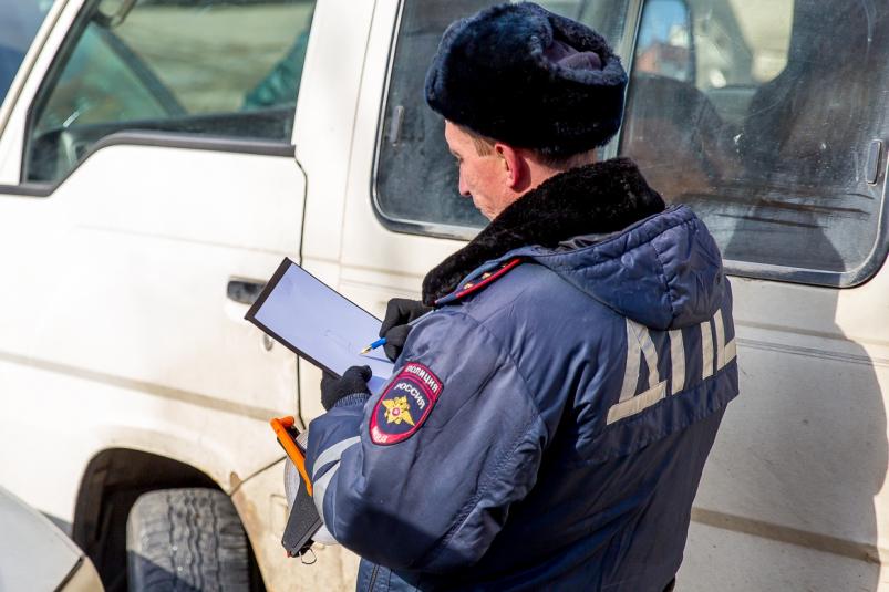 В Тверской области занесло автомобиль, и он врезался в другую машину В Тверской области занесло автомобиль, и он врезался в другую машину
