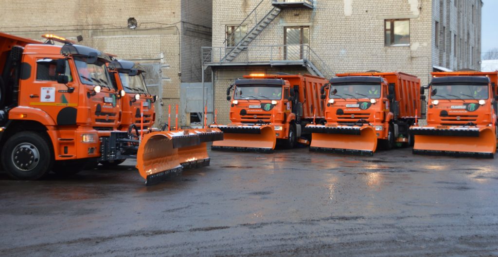 Автопарк ЖЭКа в Твери пополнился новой снегоуборочной техникой Автопарк ЖЭКа в Твери пополнился новой снегоуборочной техникой