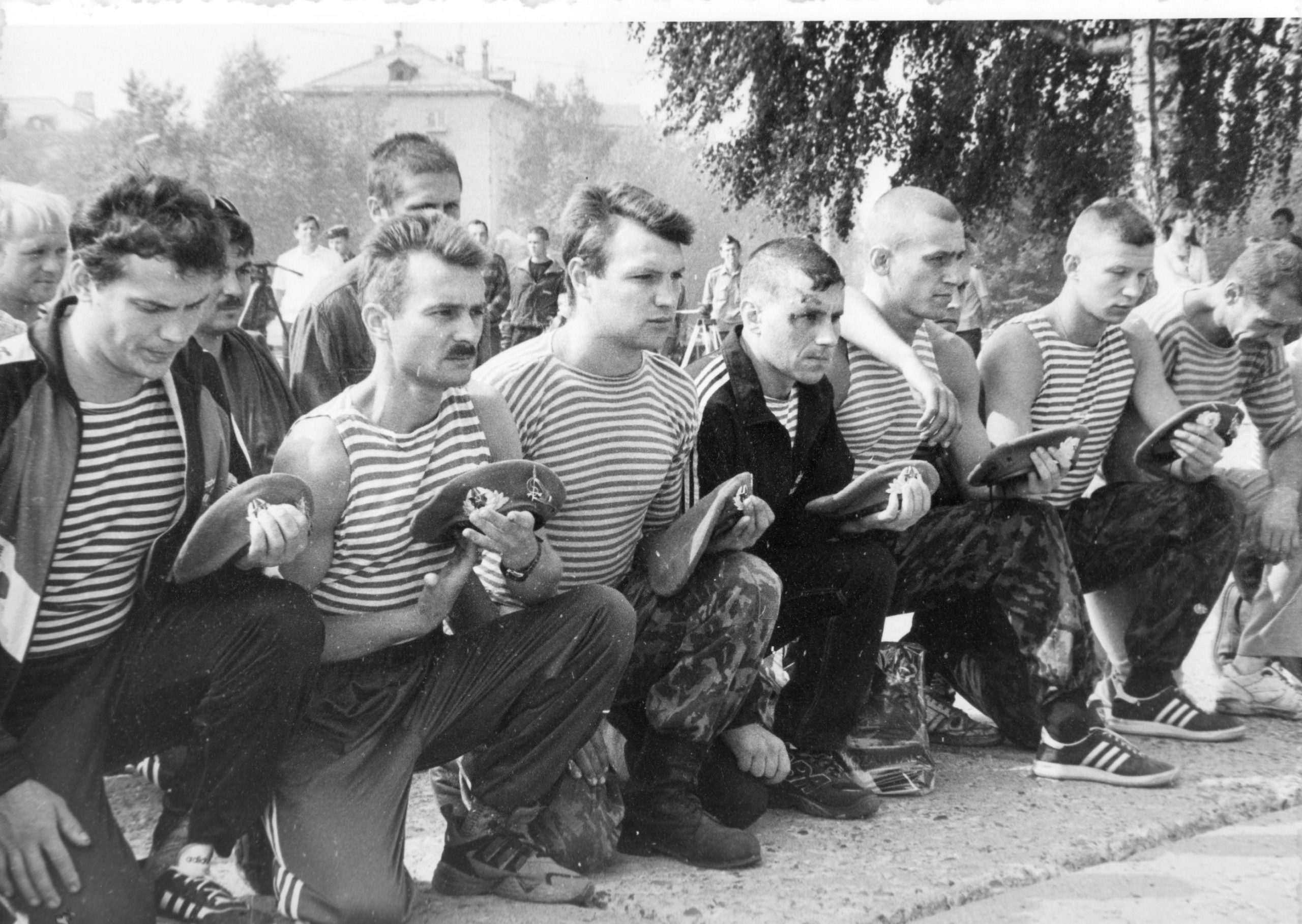 Фотолента "Тверьлайф": демонстрации, съезды, выборы в объективе современников