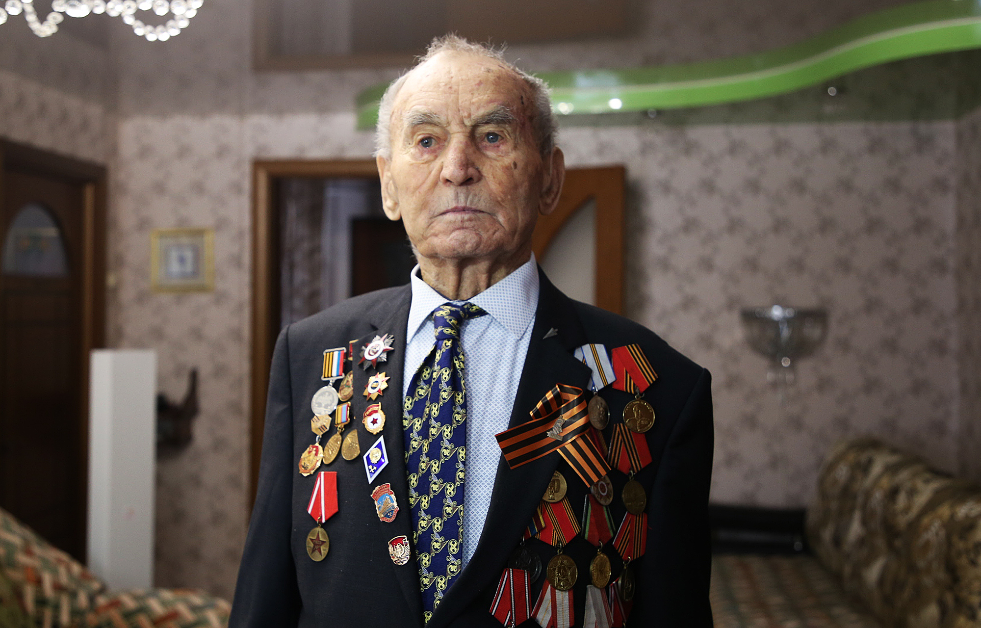 Игорь Руденя в Ржеве вручил участникам Великой Отечественной войны ордена Почёта