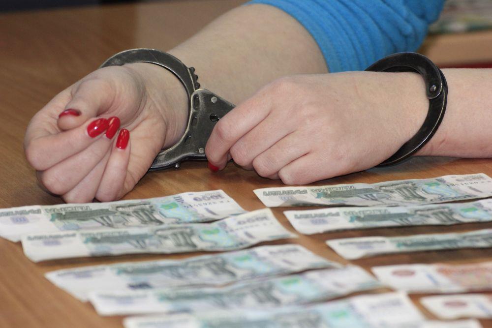 В Тверской области осудили женщину за дачу взятки следователю В Тверской области осудили женщину за дачу взятки следователю