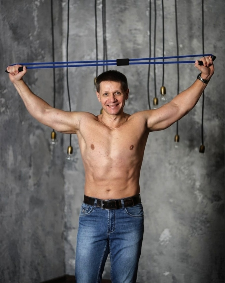 Тверской врач «скорой помощи» и бодибилдер о том, почему в жизни важно найти место спорту