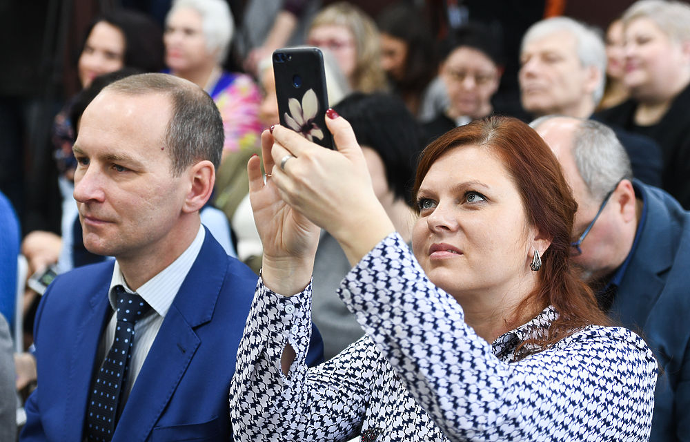 Фотолента 2019: какой была пресс-конференция Игоря Рудени Фотолента 2019: какой была пресс-конференция Игоря Рудени