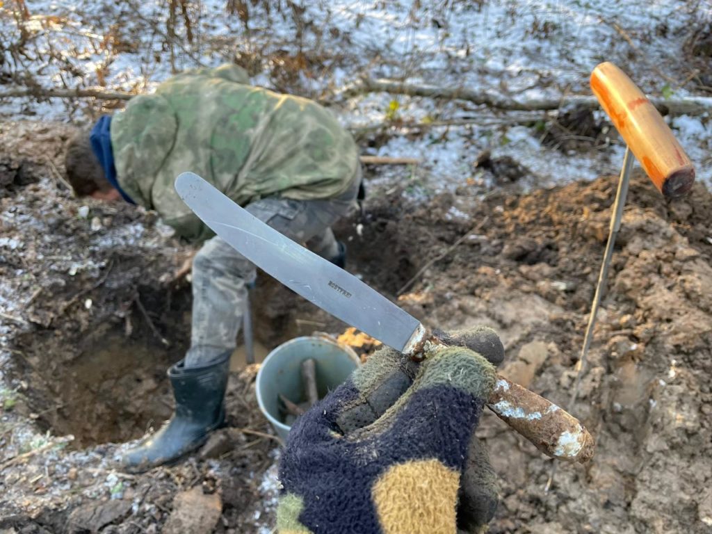 Поисковики показали новые находки подо Ржевом