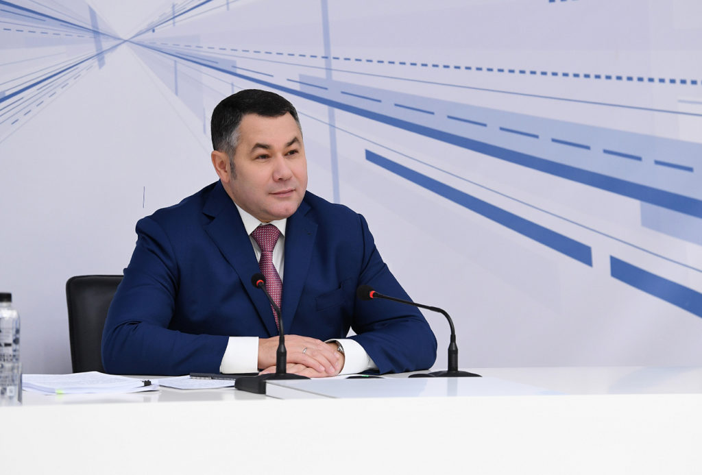 За словом в карман не полезет: о чем шутил губернатор на пресс-конференции