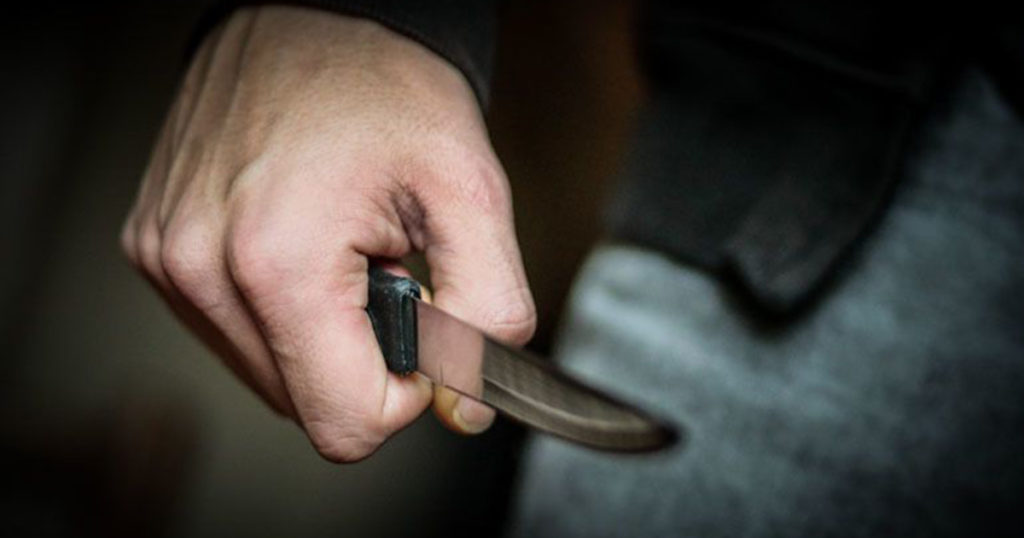 Житель Твери исколол товарища ножом и предстал перед судом Житель Твери исколол товарища ножом и предстал перед судом