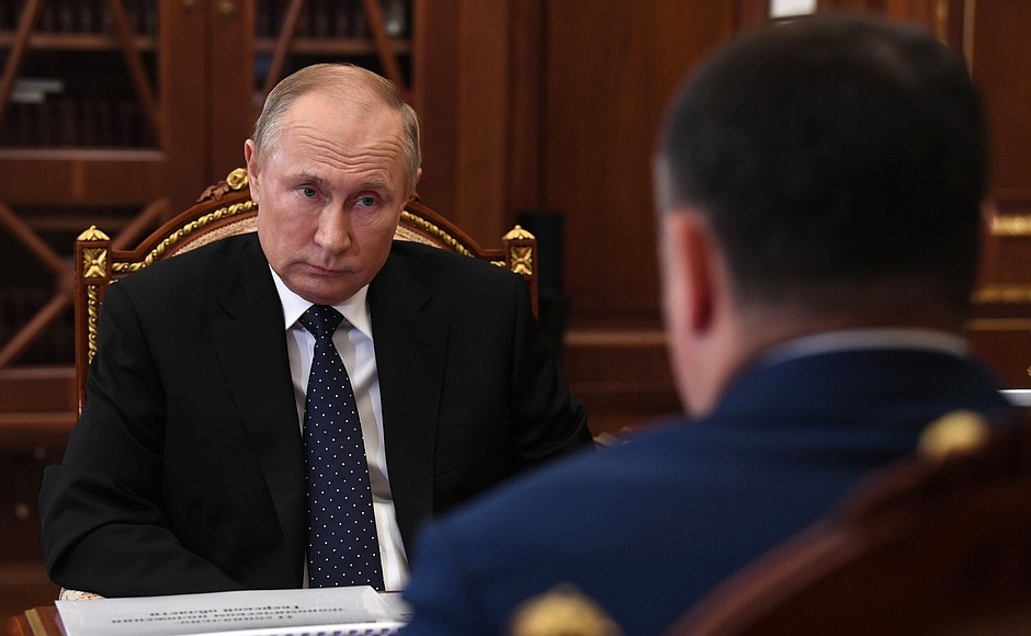 Губернатор Тверской области рассказал Владимиру Путину о значении трассы М-11 для региона Губернатор Тверской области рассказал Владимиру Путину о значении трассы М-11 для региона