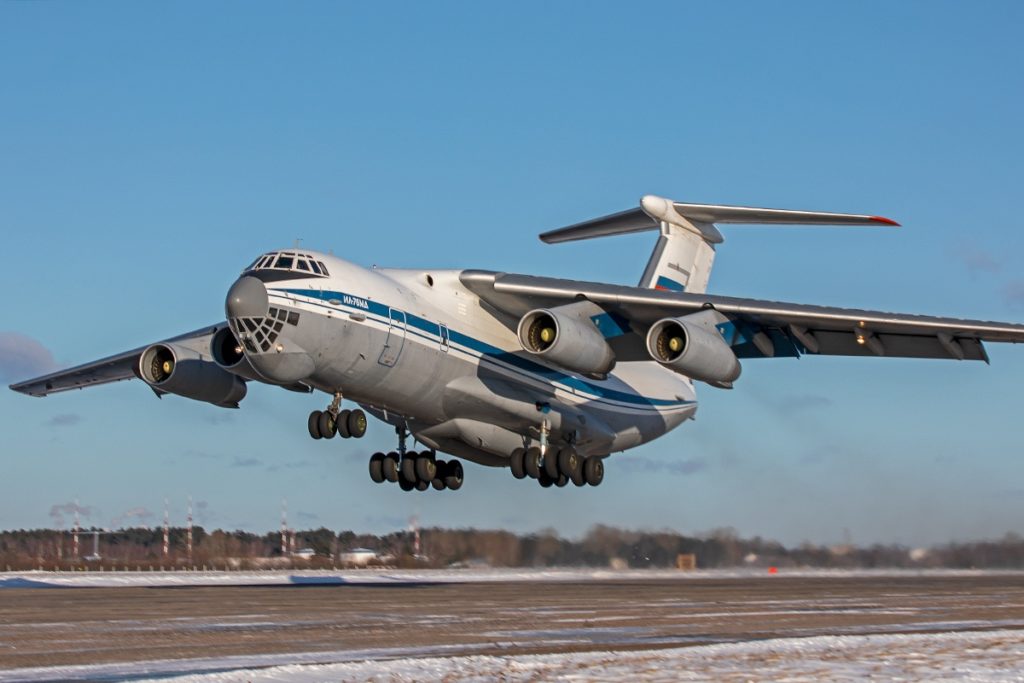 Десяток самолетов поднялись в небо над Тверской областью