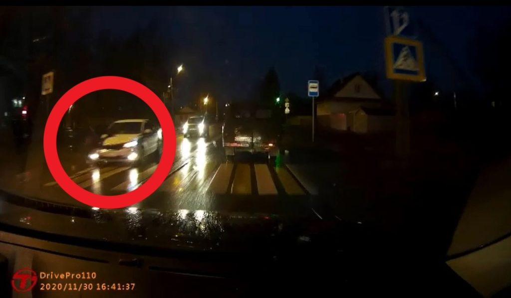 В Твери ищут свидетелей ДТП, в котором пострадала молодая женщина