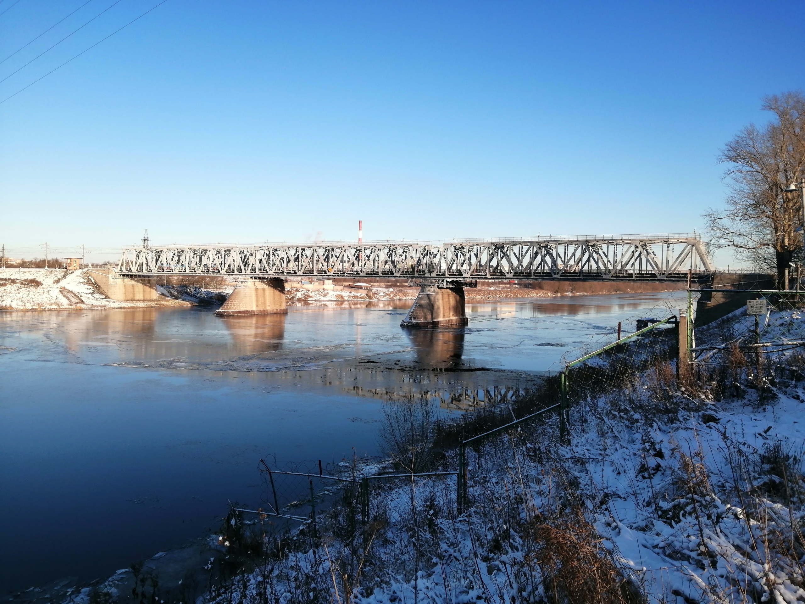 Пользователи сети делятся фотографиями морозной Твери