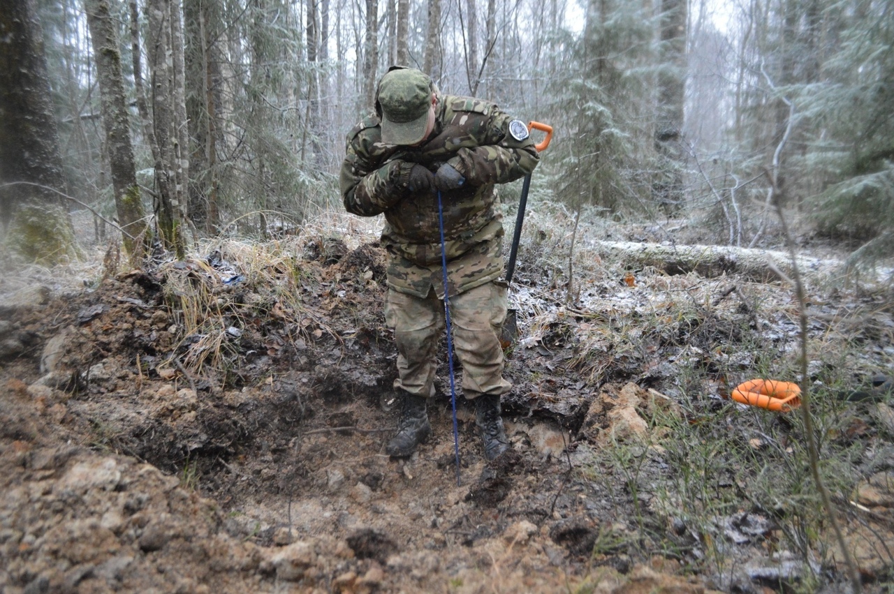 В Тверской области поисковики нашли потерянную 78 лет назад солдатскую ложку