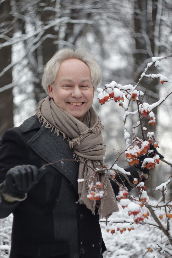 Садовник Души Тверского ботанического сада рассказал о величественной камелии Садовник Души Тверского ботанического сада рассказал о величественной камелии