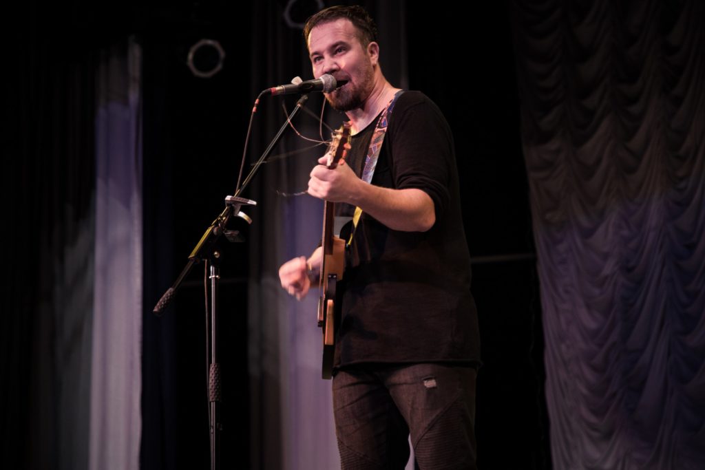 В Тверь с сольным концертом приедет Павел Фахртдинов