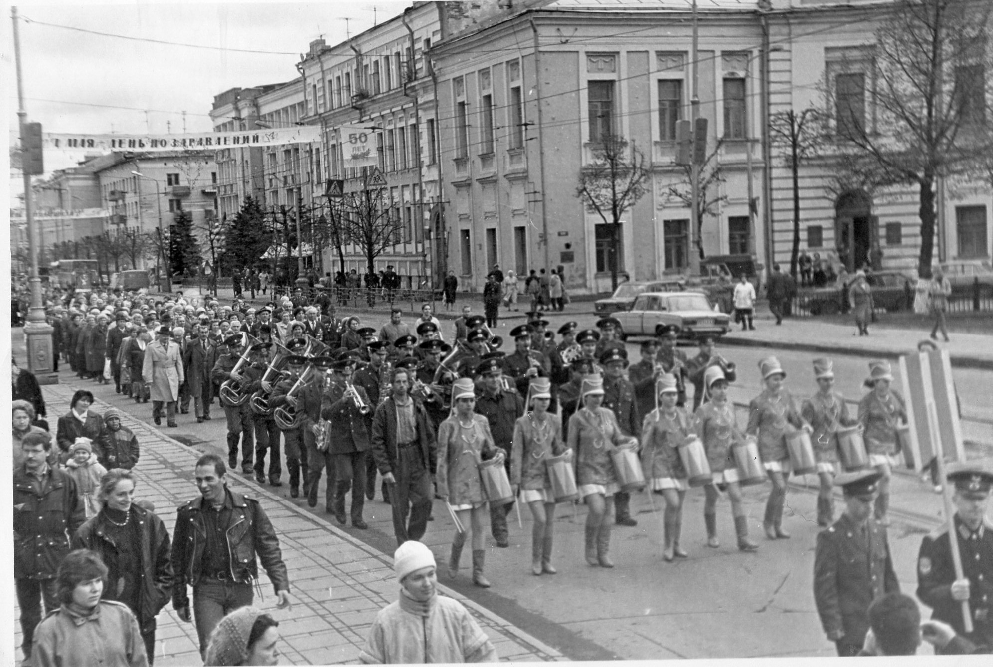 Фотолента "Тверьлайф": демонстрации, съезды, выборы в объективе современников