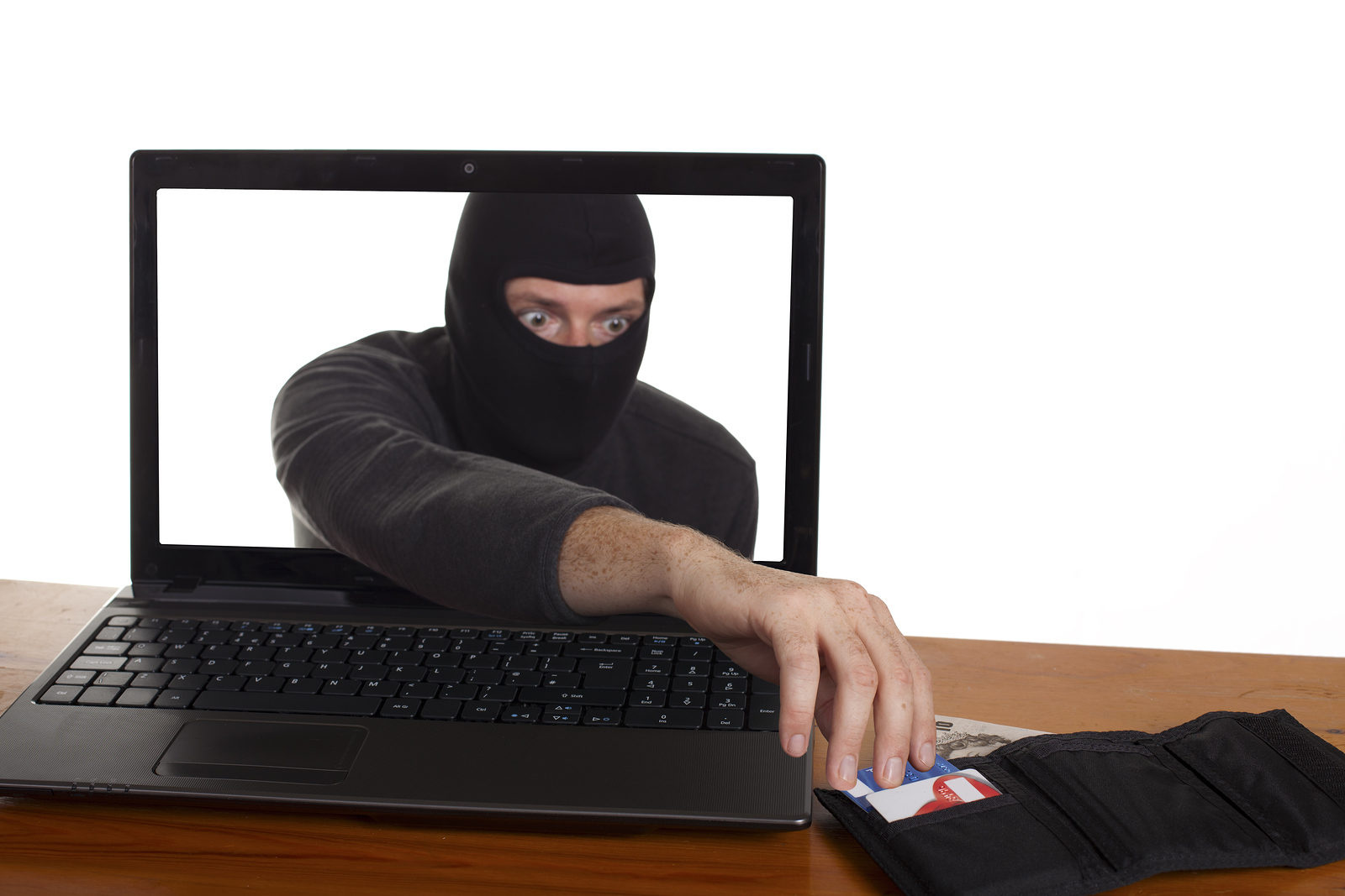 В Твери мужчину обманули интернет-мошенники В Твери мужчину обманули интернет-мошенники