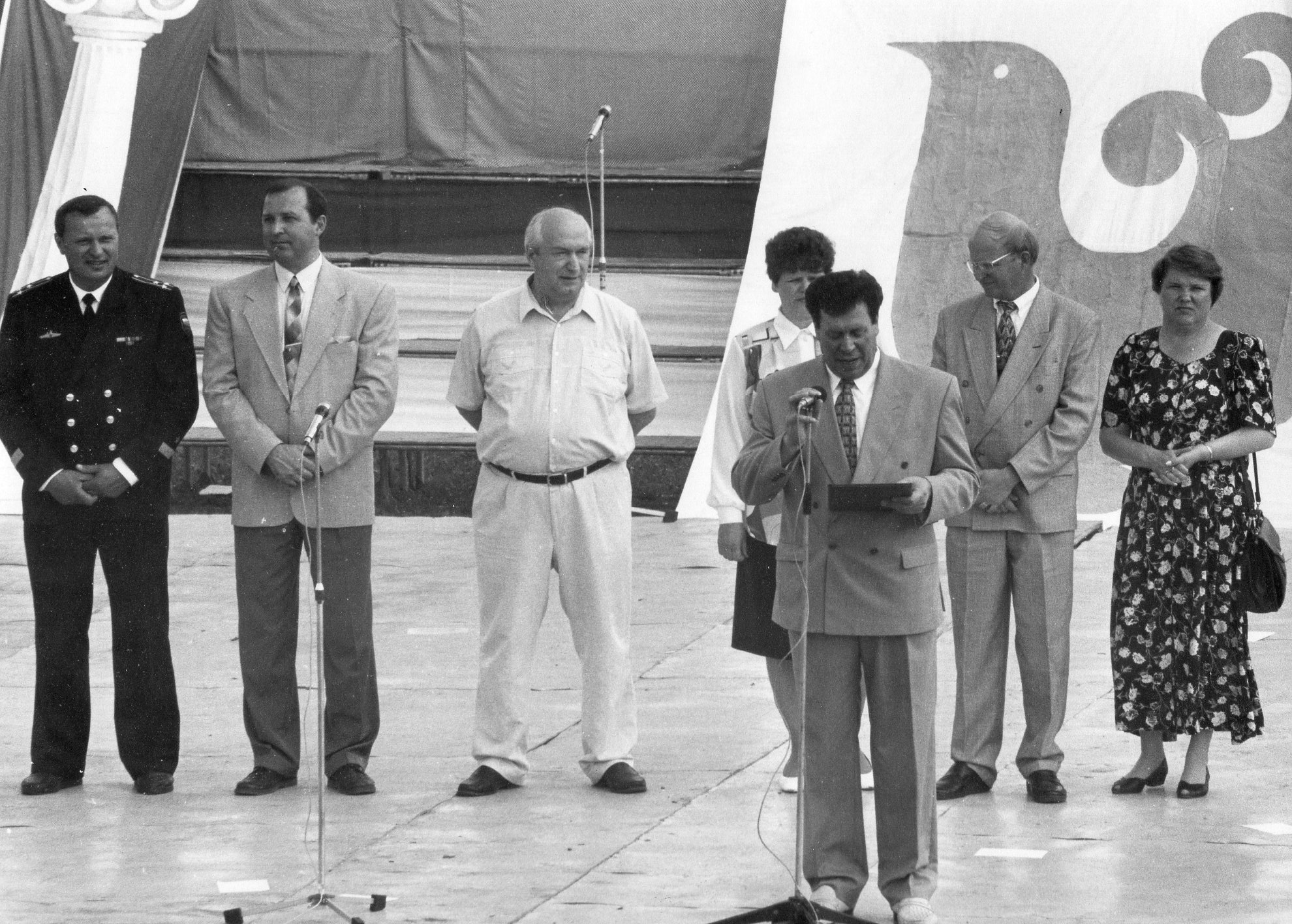 Фотолента "Тверьлайф": демонстрации, съезды, выборы в объективе современников