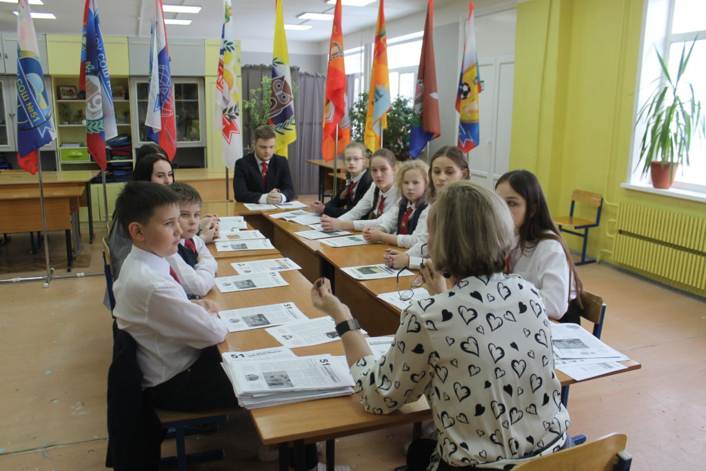 День печати школьные редакции Твери отметили спецвыпусками своих изданий День печати школьные редакции Твери отметили спецвыпусками своих изданий