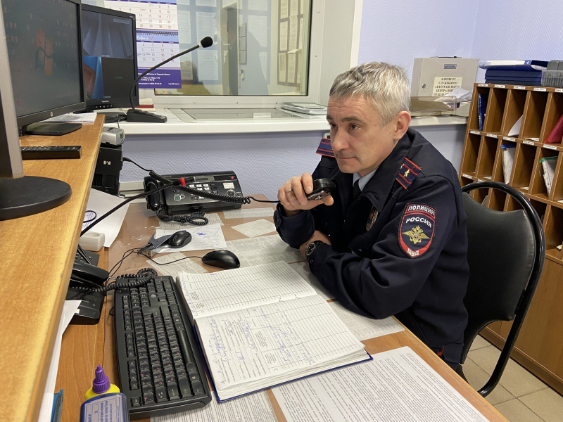 В Твери сотрудник полиции предотвратил пожар в многоквартирном доме и спас мужчину В Твери сотрудник полиции предотвратил пожар в многоквартирном доме и спас мужчину