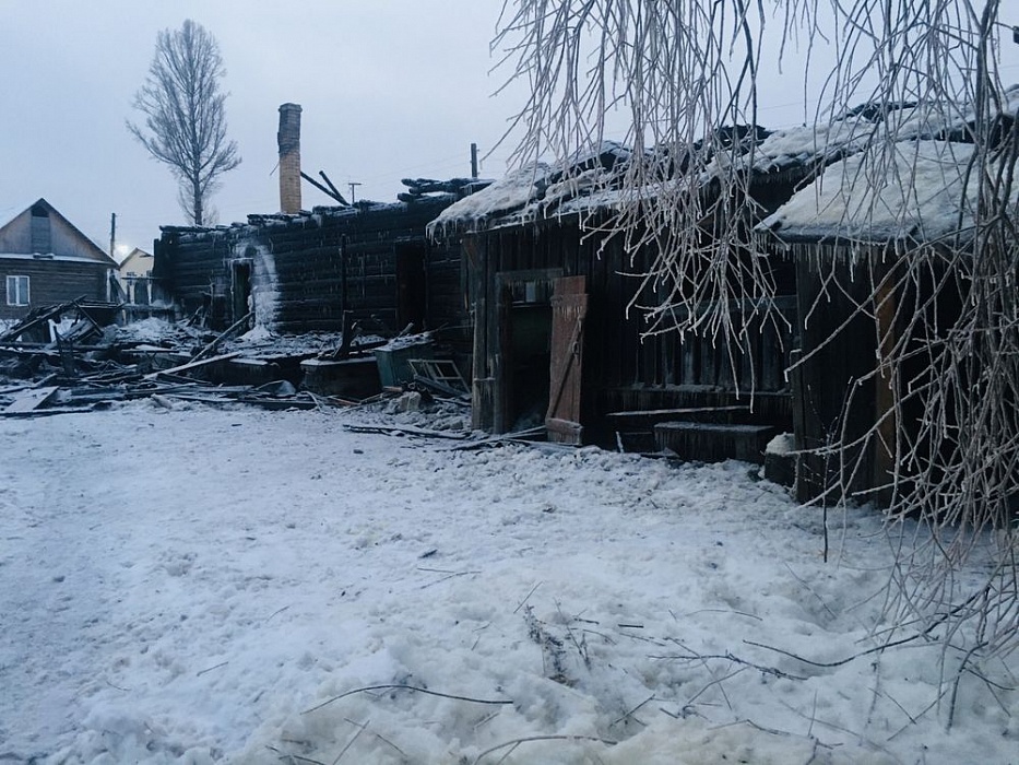 В Тверской области на пожаре сгорел молодой мужчина В Тверской области на пожаре сгорел молодой мужчина