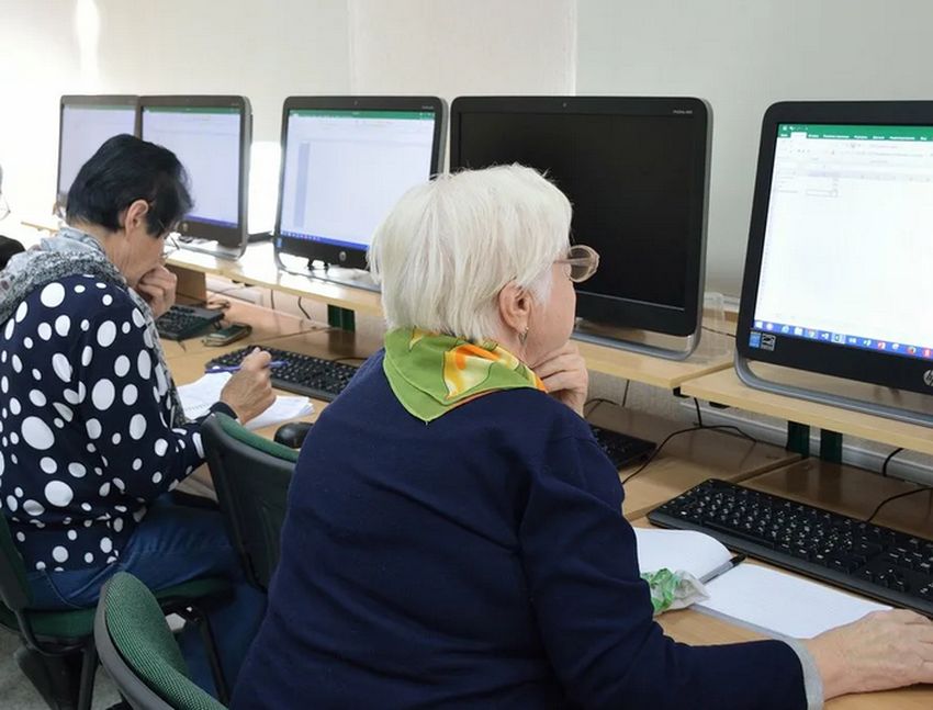 В Тверской области открыты новые направления обучения на компьютерных курсах «Бабушка, дедушка-онлайн» tverlife.ru - новости Твери и Тверской области