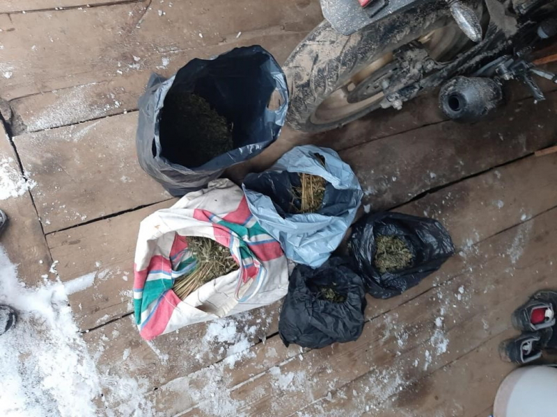 В гараже и квартире жителя Тверской области нашли почти два килограмма наркотиков В гараже и квартире жителя Тверской области нашли почти два килограмма наркотиков