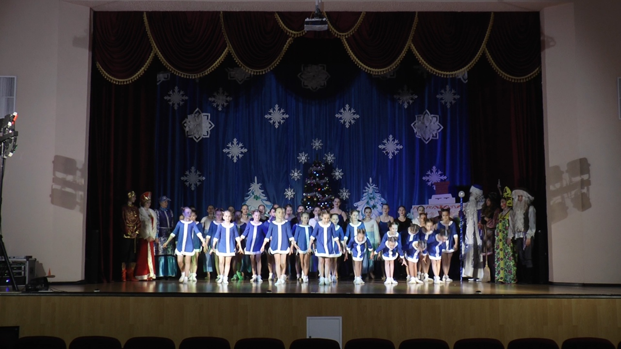 В Бологое прошла благотворительная елка