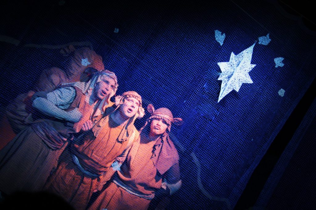 В Тверском ТЮЗе о чуде Рождества расскажут во время спектакля В Тверском ТЮЗе о чуде Рождества расскажут во время спектакля