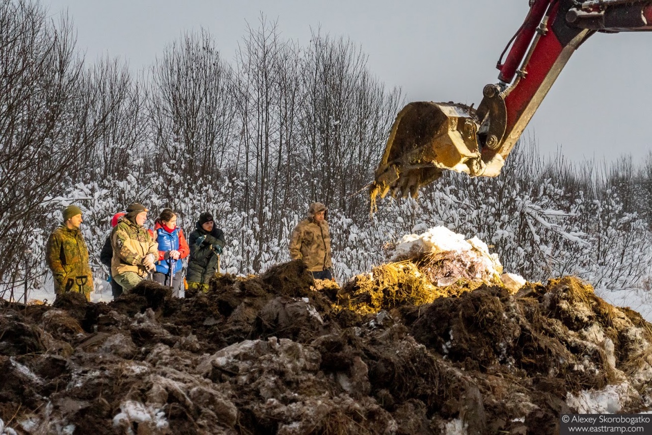 На месте падения Ил-2 в Тверской области обнаружили фрагменты крыла и часть снарядного ящика