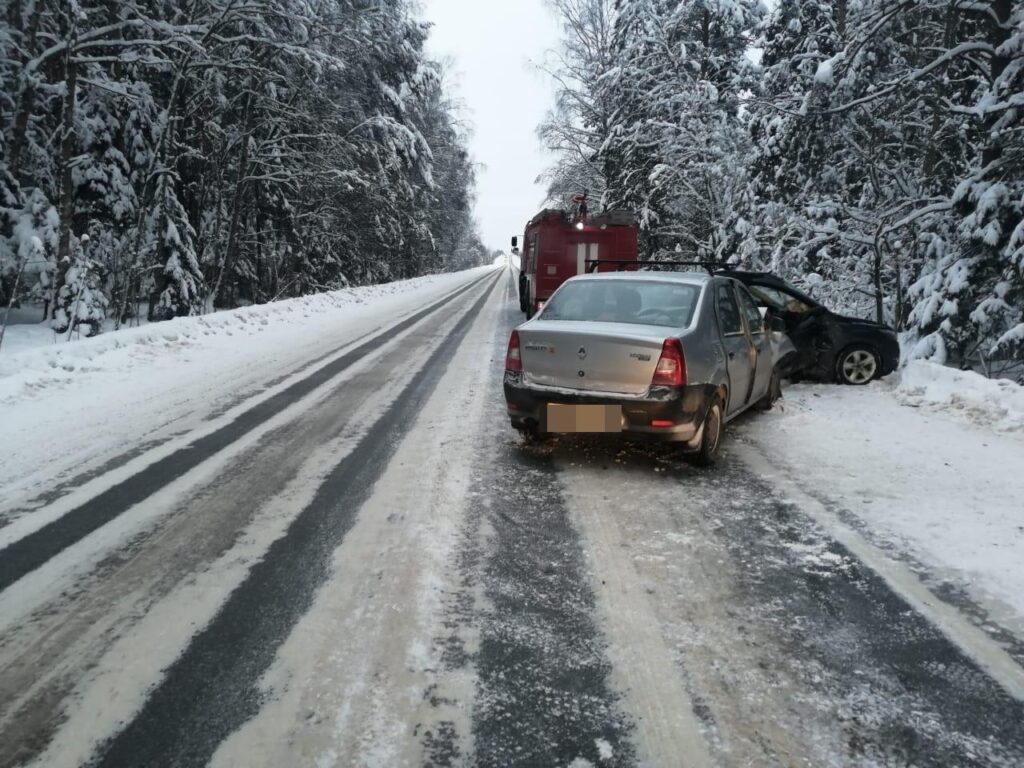 На трассе в Тверской области в ДТП пострадали пятилетний ребенок и трое взрослых