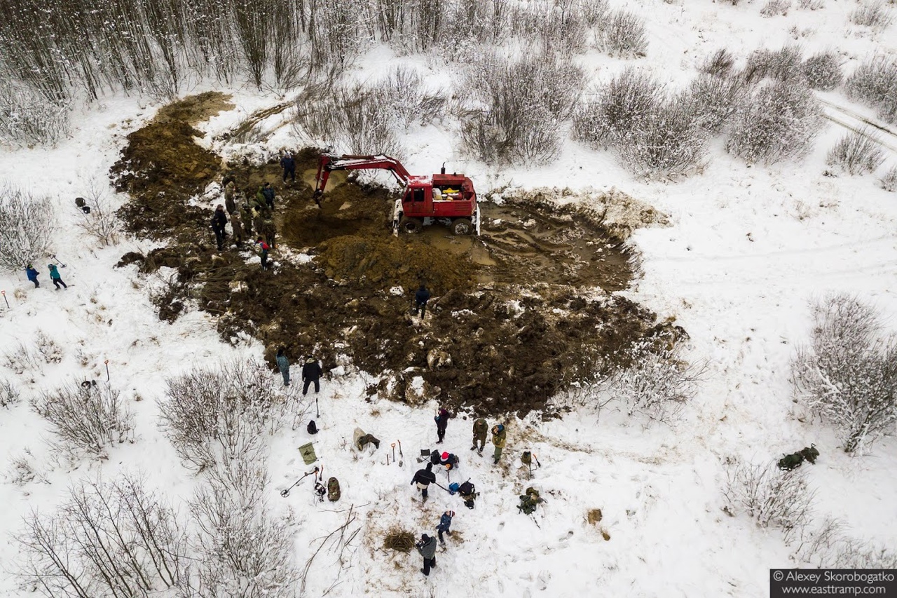 На месте падения Ил-2 в Тверской области обнаружили фрагменты крыла и часть снарядного ящика