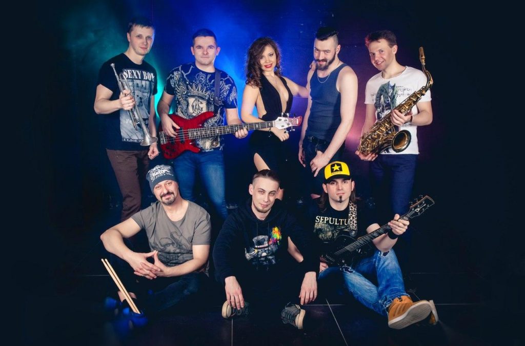 В Твери пройдет концерт с хитами группы "Ленинград" и группы "Звери" В Твери пройдет концерт с хитами группы "Ленинград" и группы "Звери"